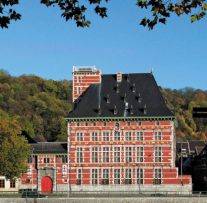 Vue d'ensemble du musée Grand Curtius à Liège